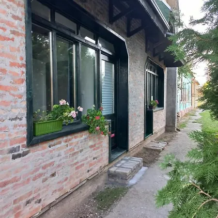 Kod Velikih Tuja Apartment Melenci Exterior photo