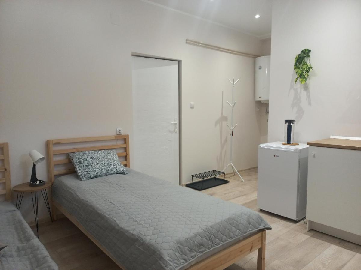 Kod Velikih Tuja Apartment Melenci
